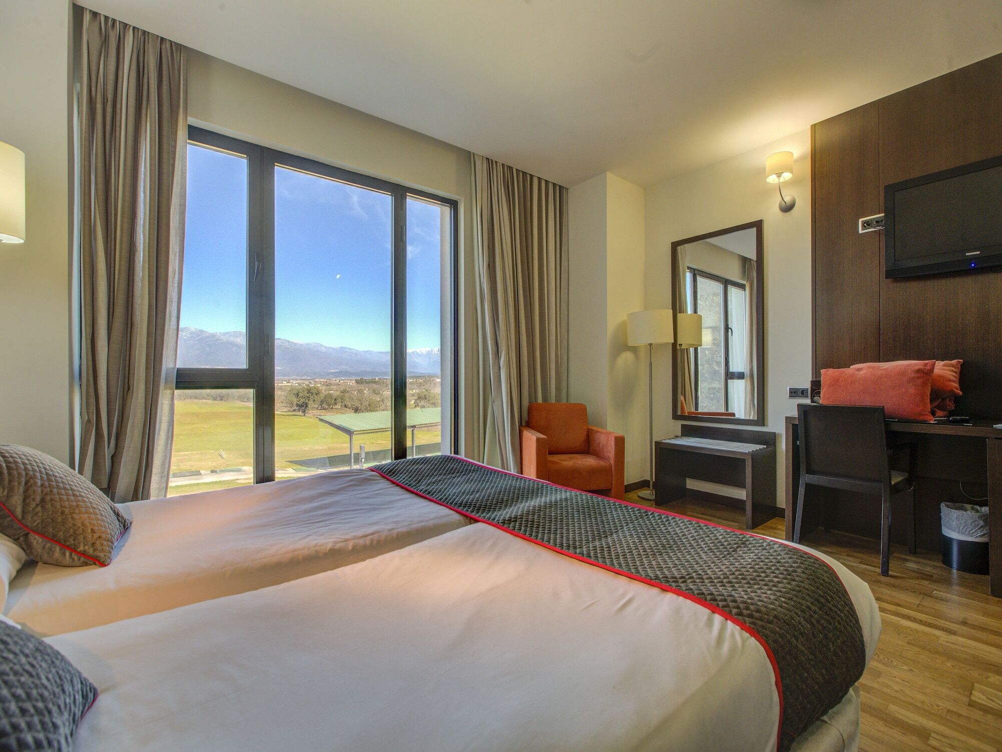 Hotel Hospedium Valles De Gredos Golf 4*